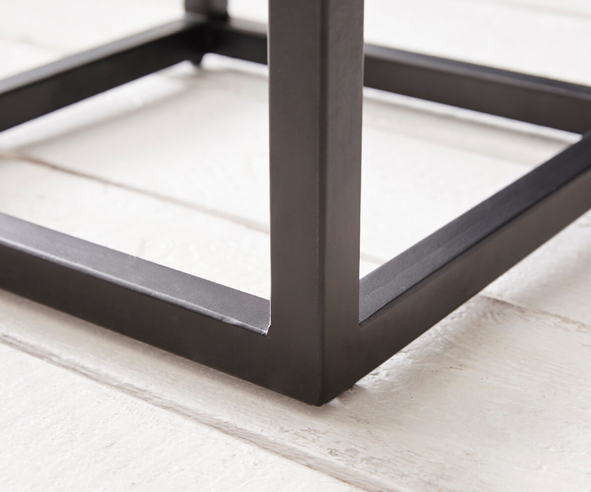 Odkládací stolek Tatius 28x28 Sheesham přírodní rám černý - Obrázek 5