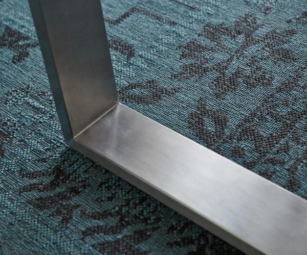 Jídelní stůl Edge 140x90 XL přírodní sheesham nerezová ocel úzká - Image 8