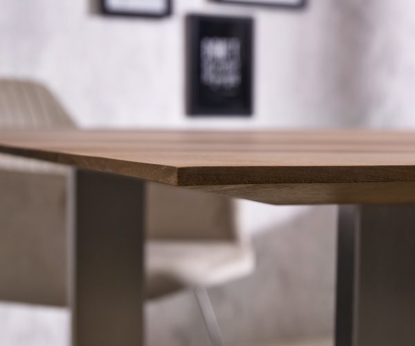 Jídelní stůl Edge 200x100 sheesham přírodní nerezová ocel široká podnož švýcarská hrana - Image 5