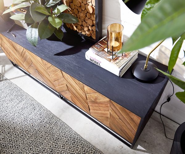 Příborník Famke 175x45 cm exotické dřevo rybí kost černá podnož 4 dvířka - Image 5