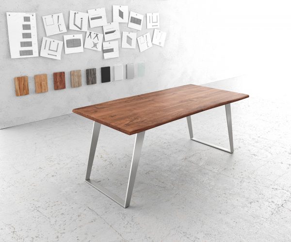 Jídelní stůl Edge 180x90cm akácie hnědá nerezová ocel stříbrná šikmá