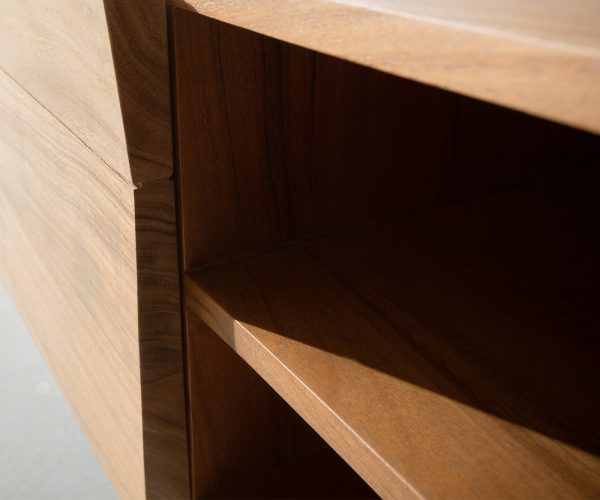 TV stolek Kayu 160 cm přírodní akácie 2 dvířka podnož ve tvaru "V" - Image 5
