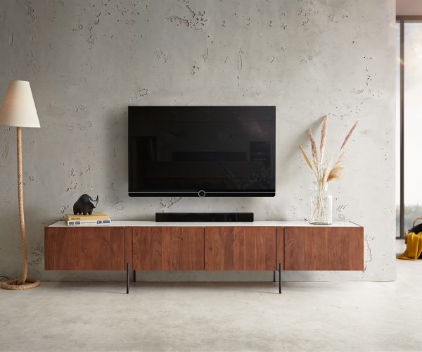 TV stolek Secara 220 cm akácie hnědá 4 dvířka mramorová podnož černá