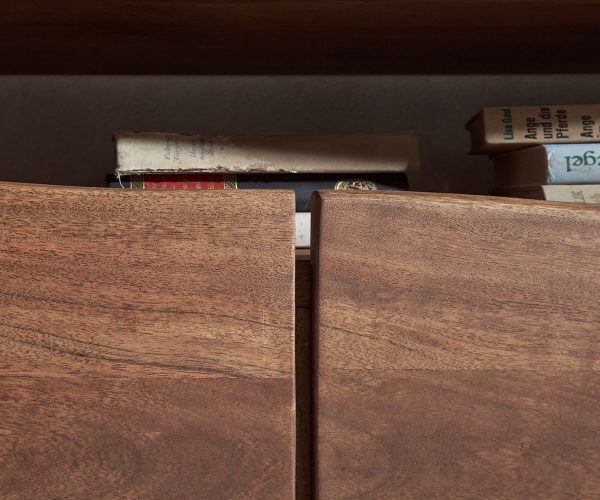 Příborník Edge 145 cm akácie hnědá 3 dvířka nepravidelná hrana - Image 3