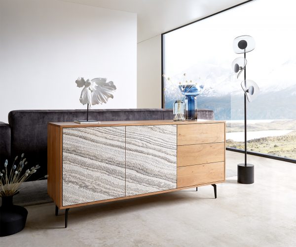 Komoda Kleo 147 cm přírodní akácie 2 dvířka 3 zásuvky podnož černý kov
