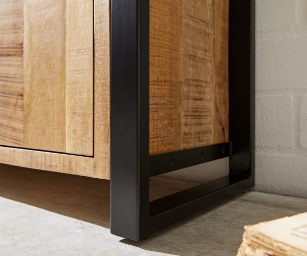 TV stolek Crompton 220 cm přírodní mango kov černá 4 dvířka 2 přihrádky - Image 7