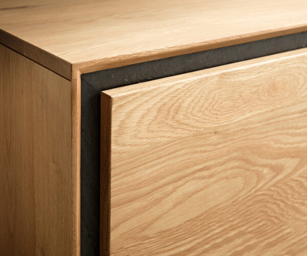 Příborník Stonegrace 200 cm přírodní dub 4 dvířka podstavec oválný broušená nerezová ocel - Image 5
