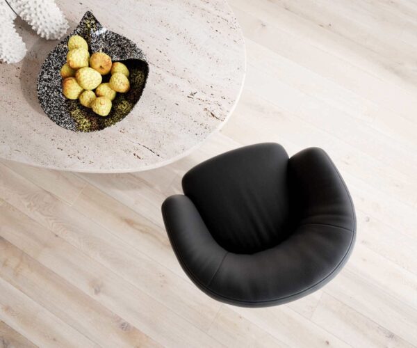 Otočná židle Caja-Flex s područkami dřevěná podnož hranatá pravá kůže černá 180° taštičkové pružiny - Image 4