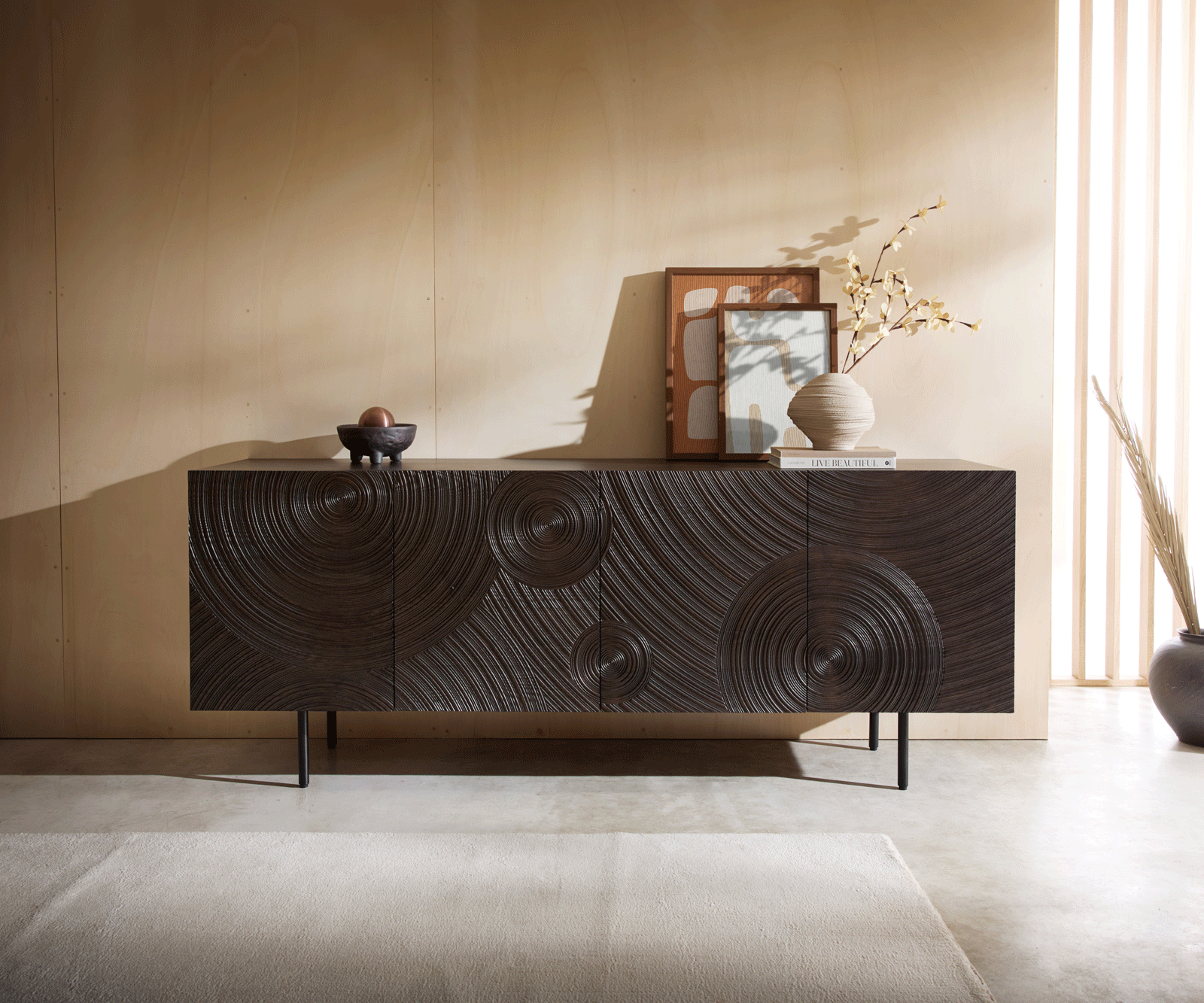 Komoda Ashara 200 cm jasan tmavě hnědá 3D efekt 4 dvířka kulatá podnož kov černá - Obrázek 5