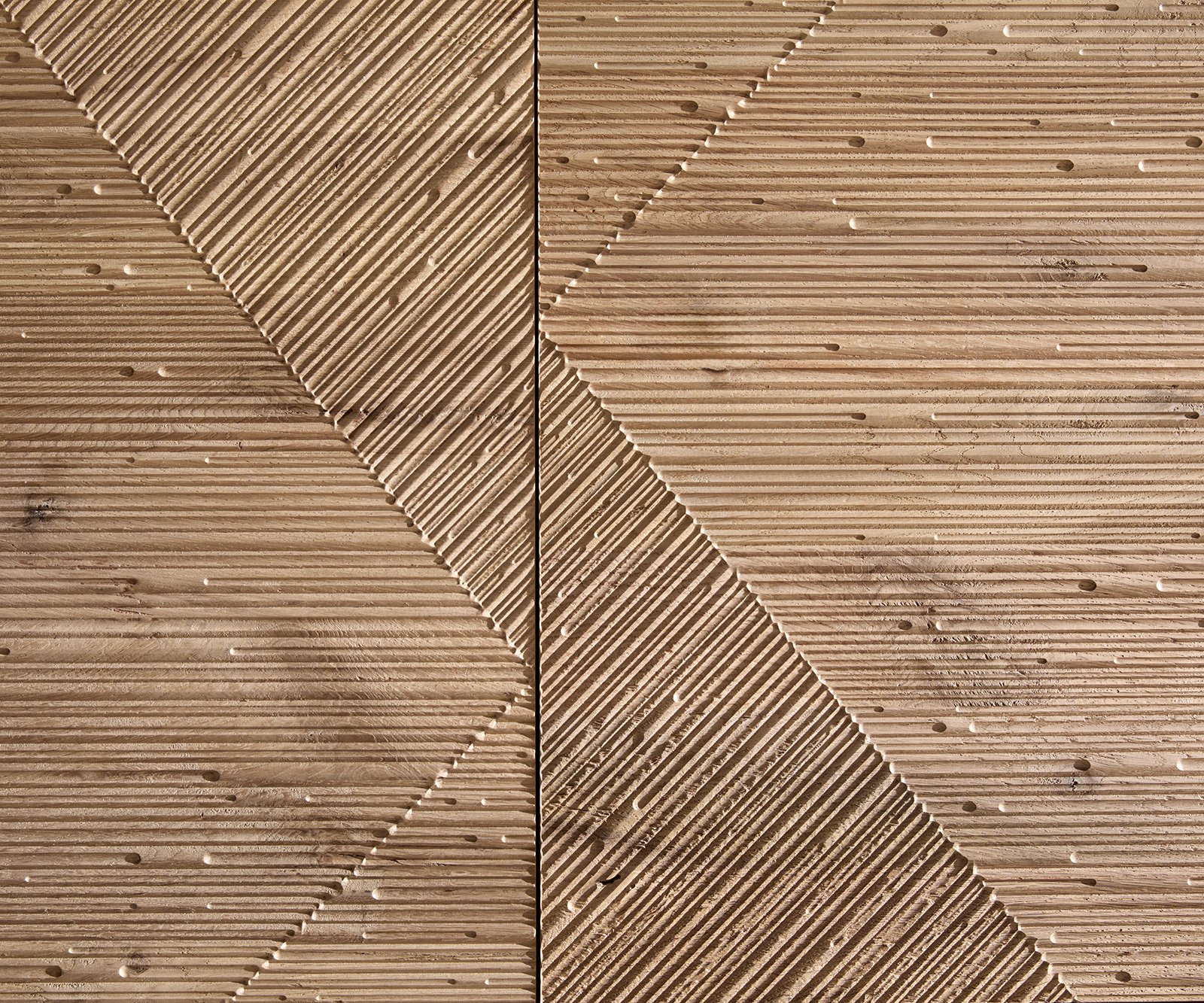 Komoda Tereos 200 cm dub přírodní 3D efekt 4 dvířka podnož závěsná akrylátové sklo - Obrázek 3