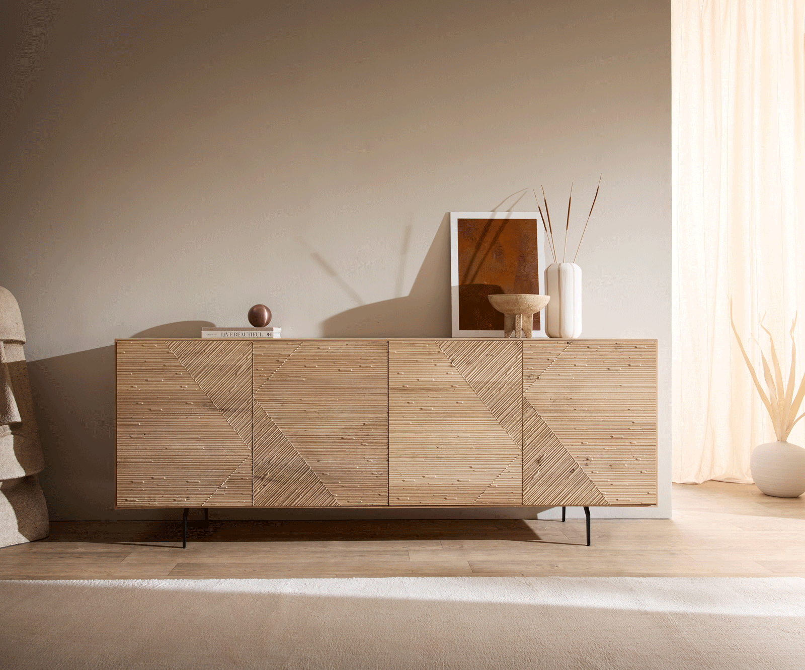 Komoda Tereos 200 cm dub přírodní 3D efekt 4 dvířka podnož ve tvaru L kov černá - Obrázek 5