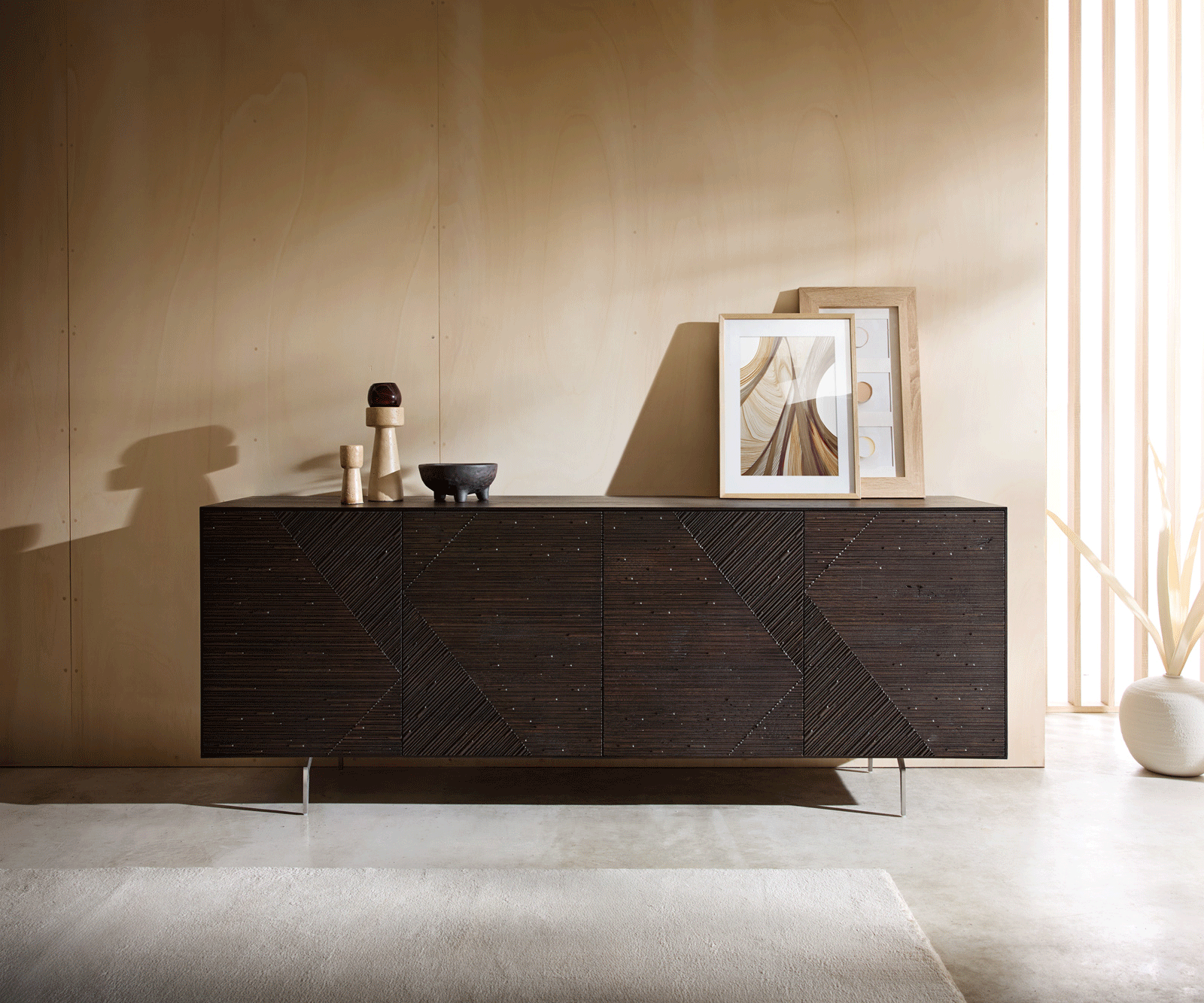 Komoda Tereos 200 cm jasan tmavě hnědá 3D efekt 4 dvířka podnož ve tvaru L nerezová ocel broušená - Obrázek 5