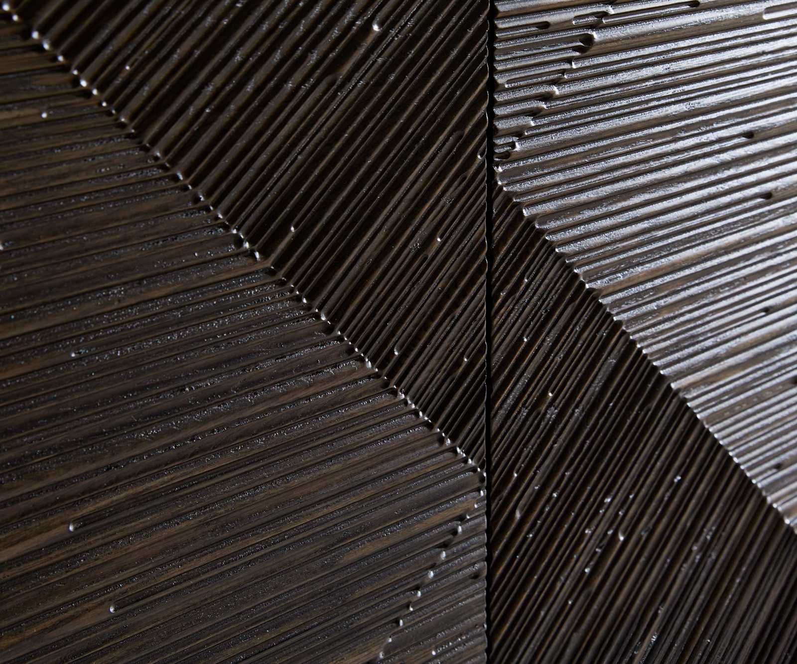 Komoda Tereos 200 cm jasan tmavě hnědá 3D efekt 4 dvířka podnož ve tvaru L kov černá - Obrázek 3