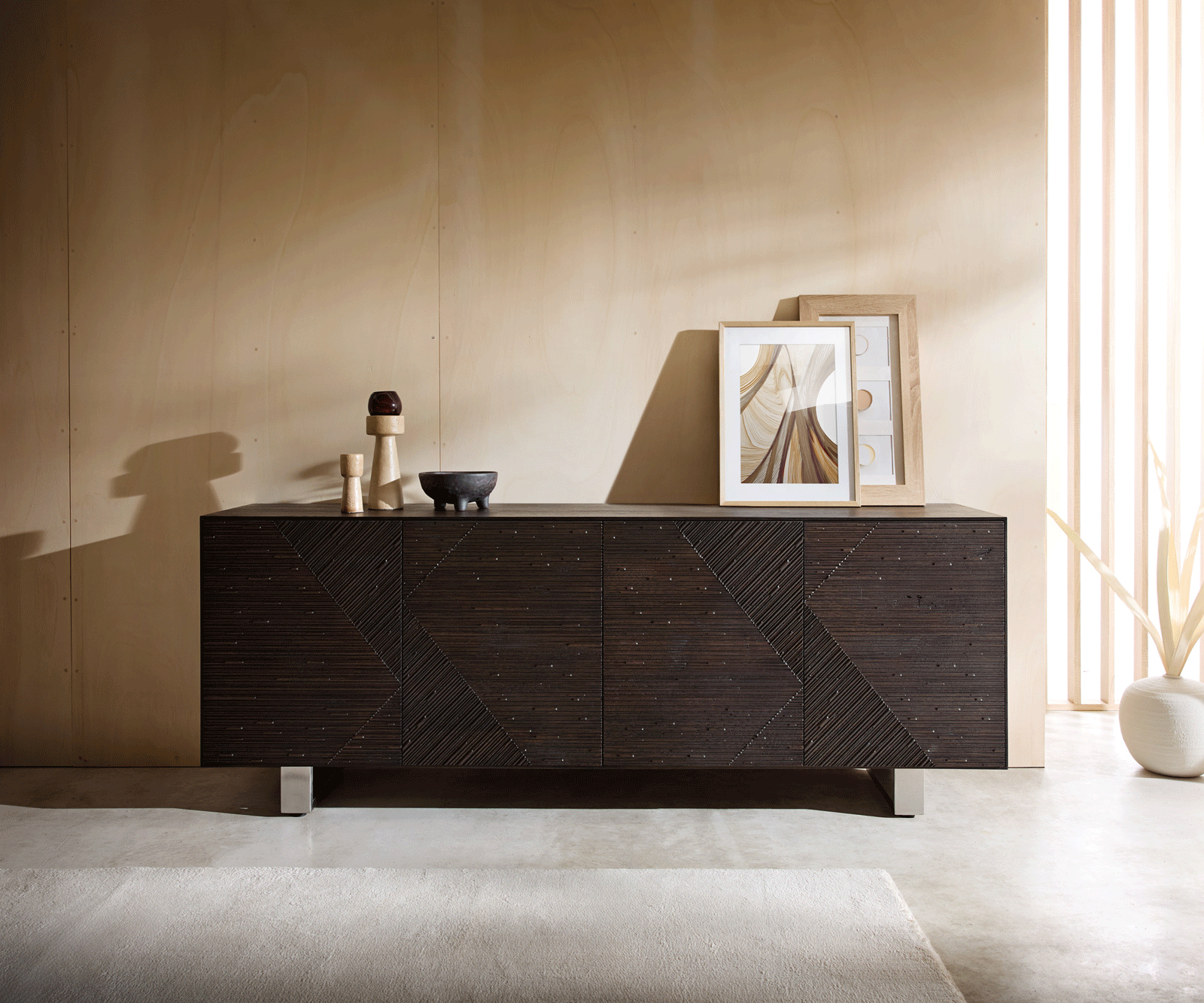 Komoda Tereos 200 cm jasan tmavě hnědá 3D efekt 4 dvířka podnož nerezová ocel kartáčovaná - Obrázek 5