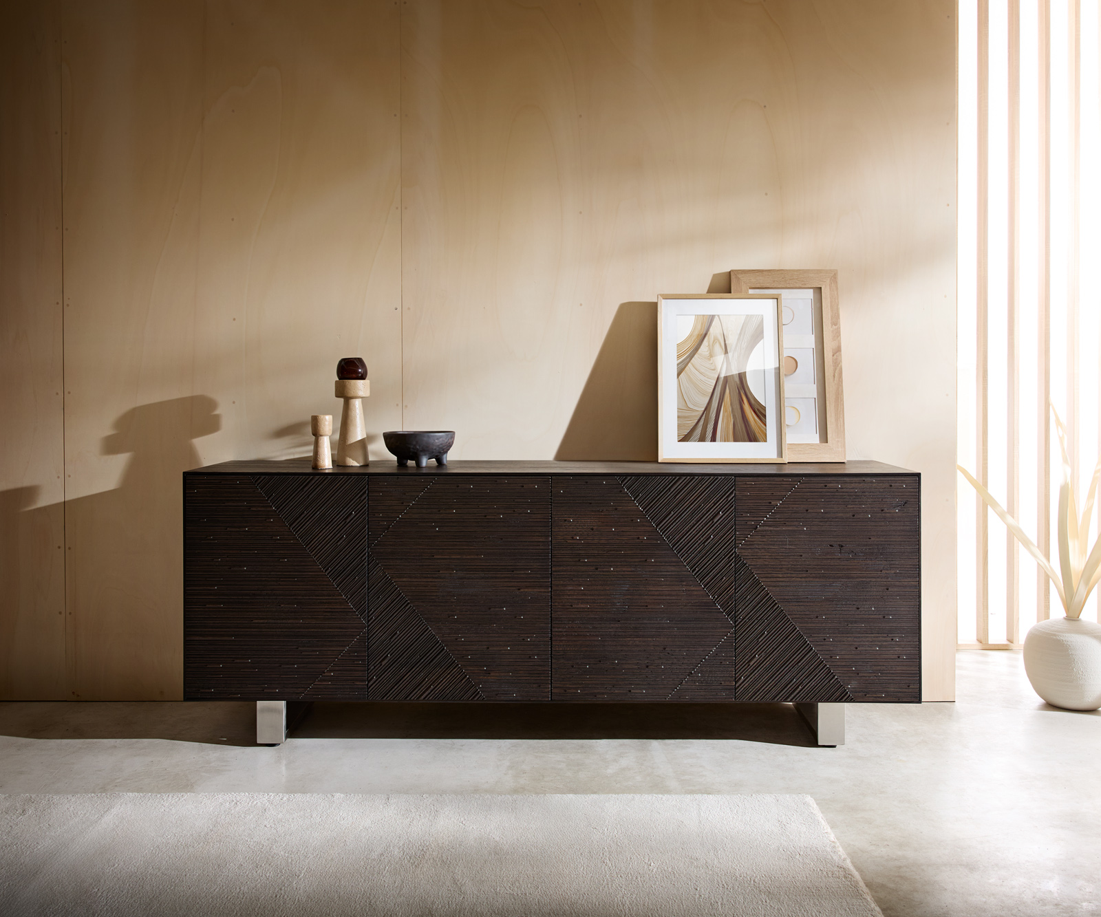 Komoda Tereos 200 cm jasan tmavě hnědá 3D efekt 4 dvířka podnož nerezová ocel kartáčovaná - Obrázek 2