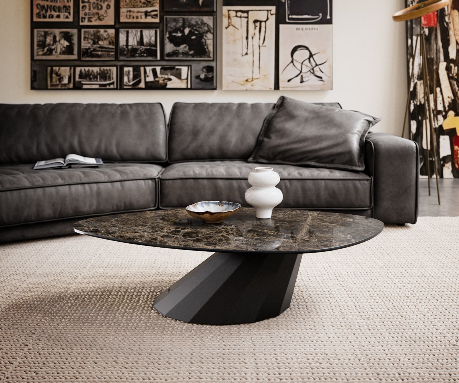 Konferenční stolek Edge organický 140x76 cm keramika Laminam® Emperador Extra Lucidato tmavě hnědá Parabi kov černá