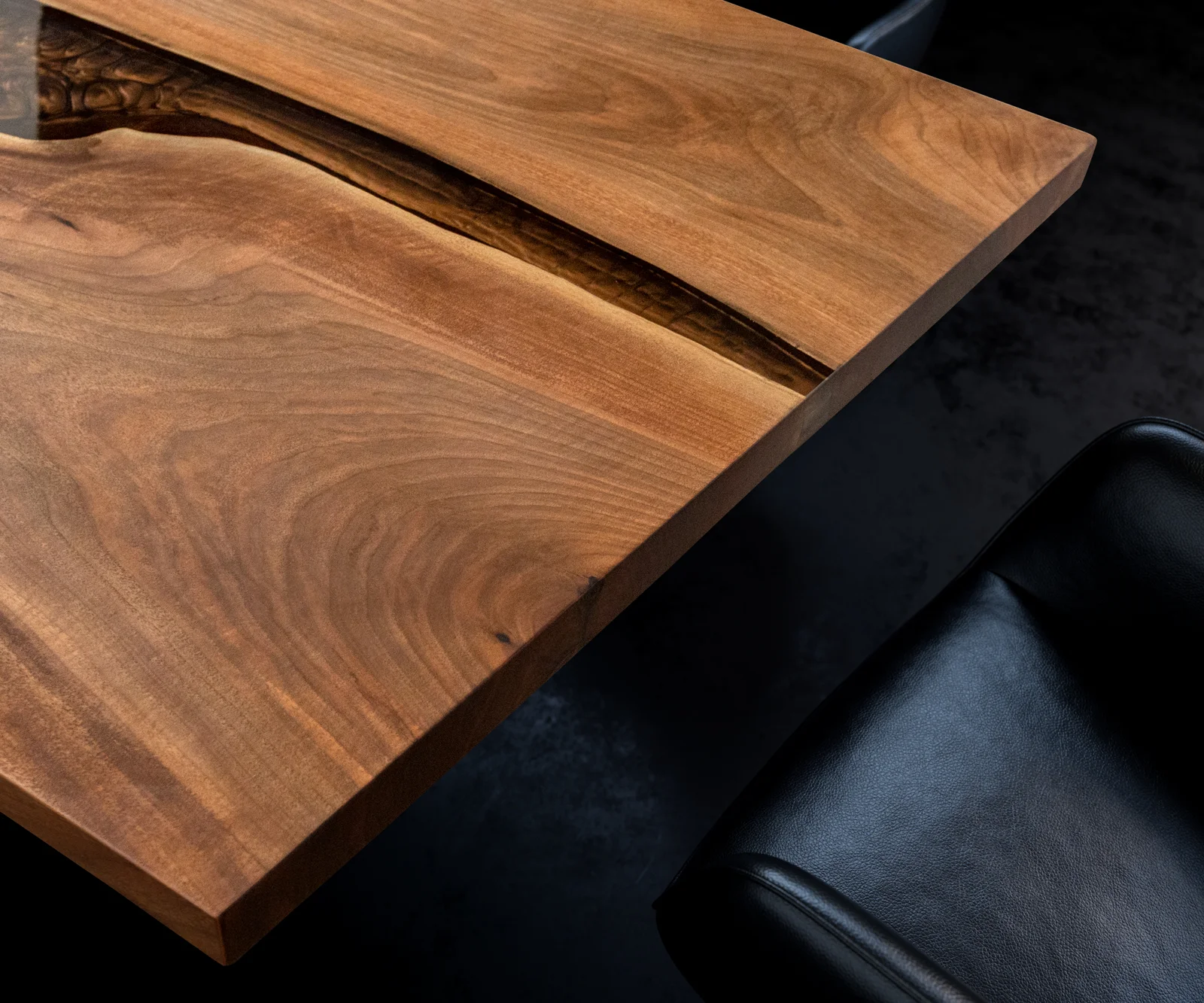 Deska stolu ořech přírodní 200 cm epoxid hnědý metalický originál č. 32335 - Obrázek 5