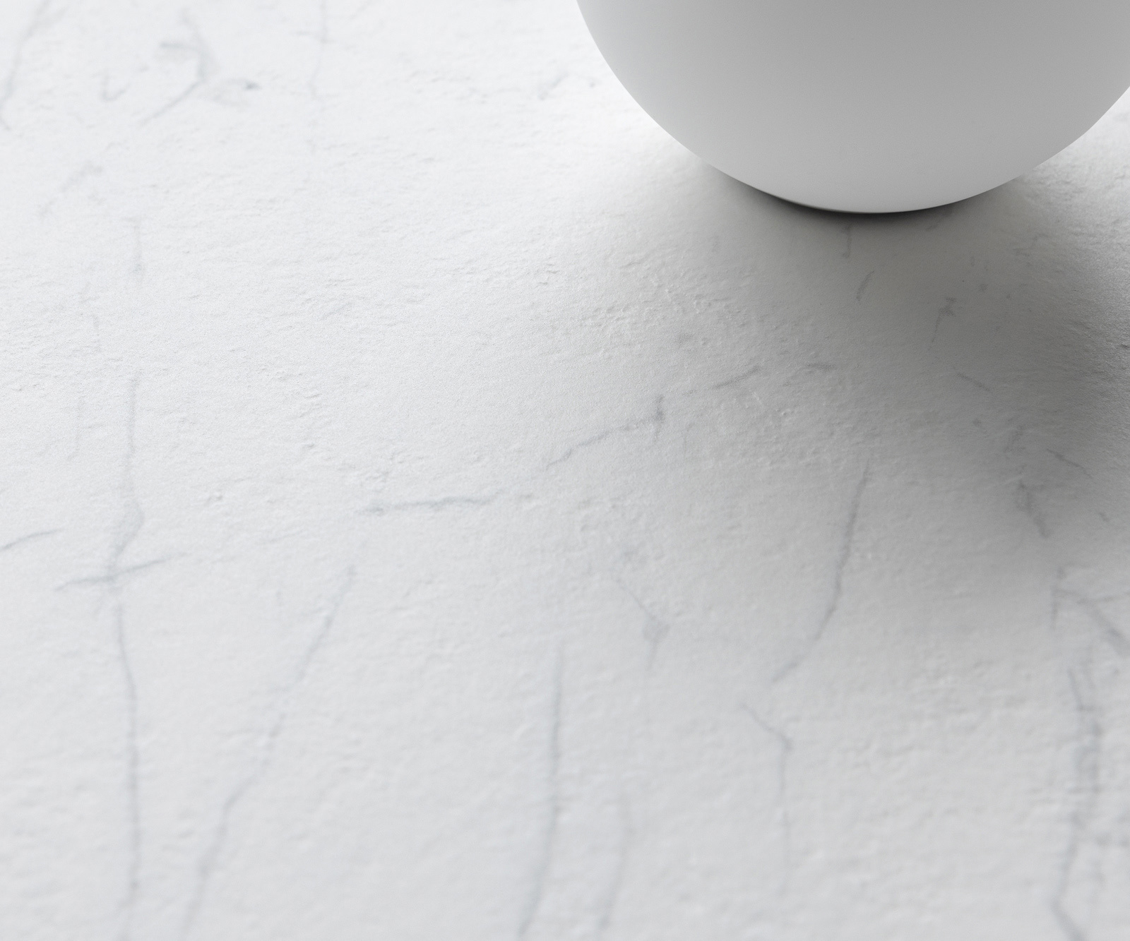 Jídelní stůl Edge 200-300x100 cm keramika Laminam® Statuarietto bílá Infinity kov černý rozkládací - Obrázek 5