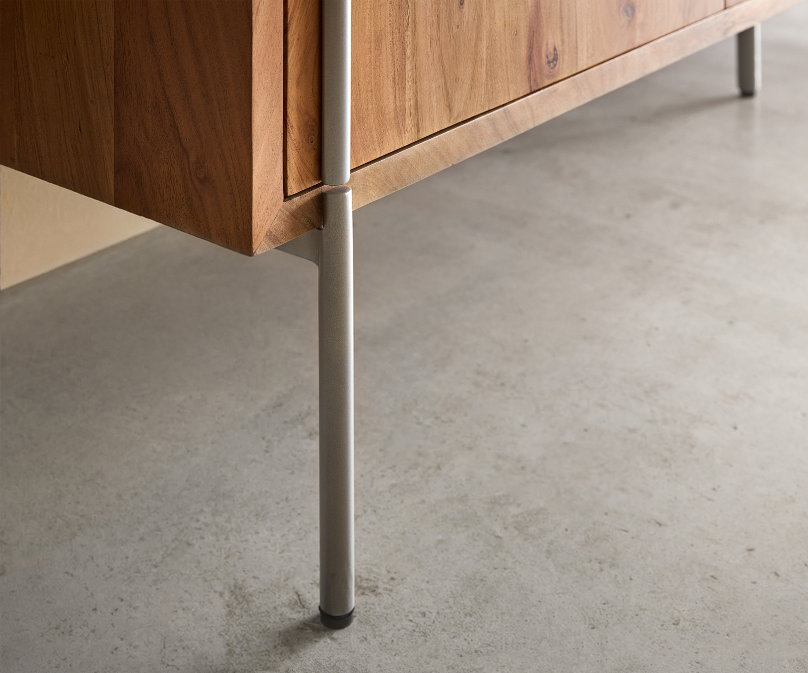 Komoda Rivoro 175 cm akácie přírodní 2 dvířka 1 zásuvka 1 přihrádka - Obrázek 6