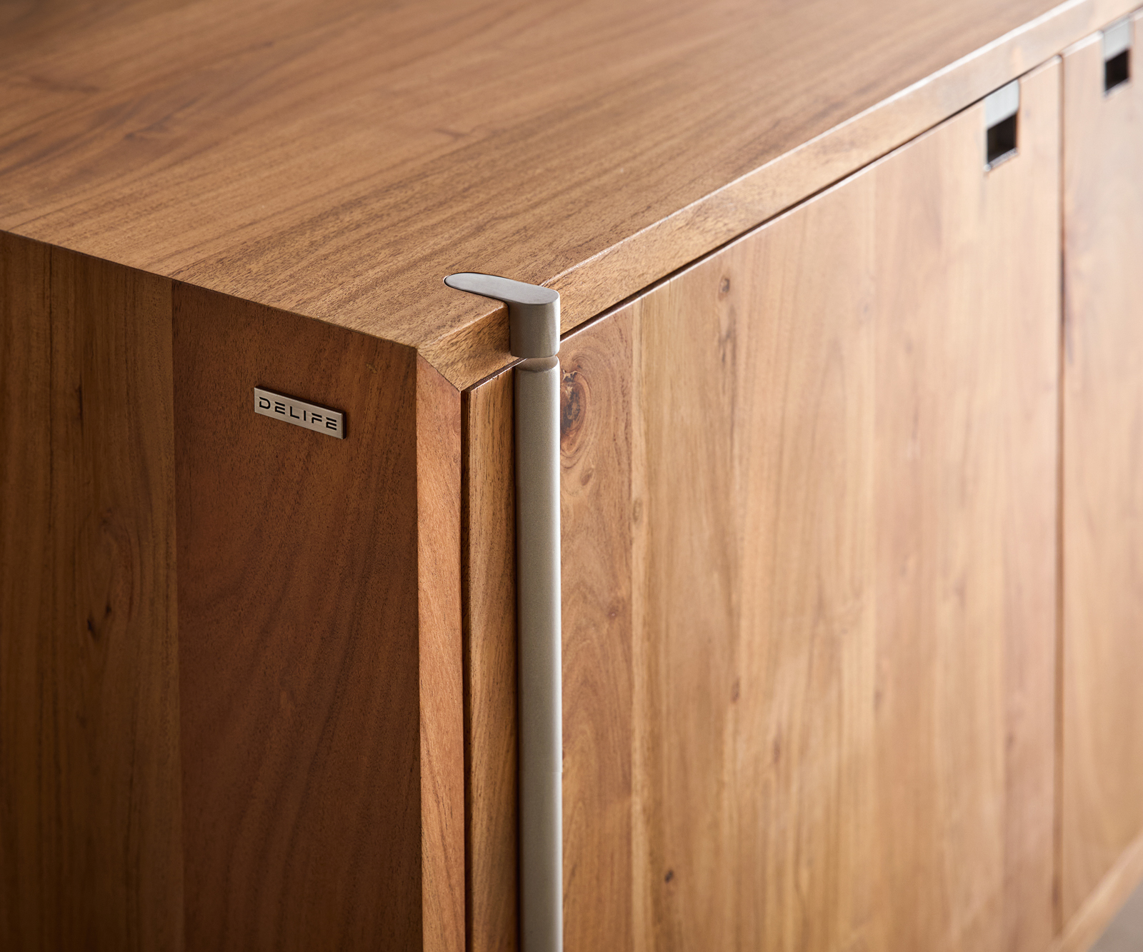 Komoda Rivoro 210 cm akácie přírodní 4 dvířka - Obrázek 4