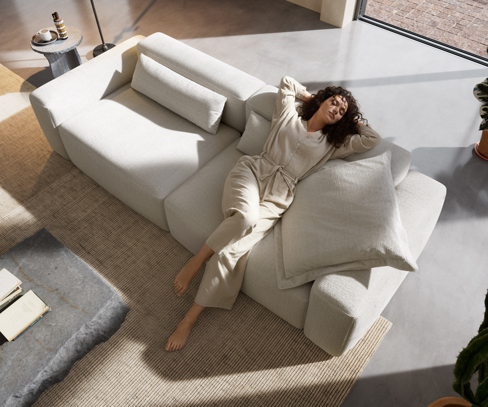 Pohovka XL Freestyle 280x110 cm bouclé měkký béžová dekorativní šev