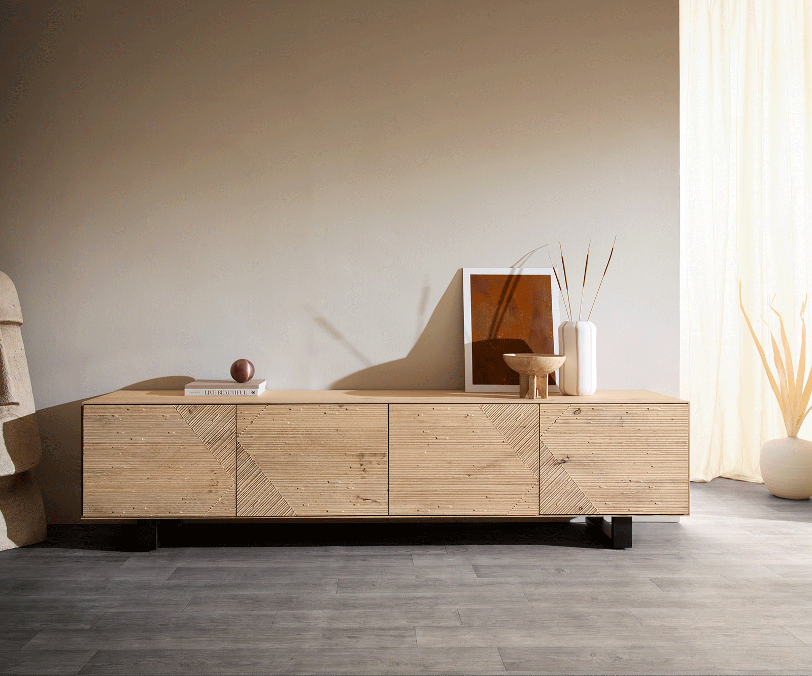 TV stolek Tereos 220 cm dub přírodní 3D efekt 4 dvířka podnož kov černá - Obrázek 5