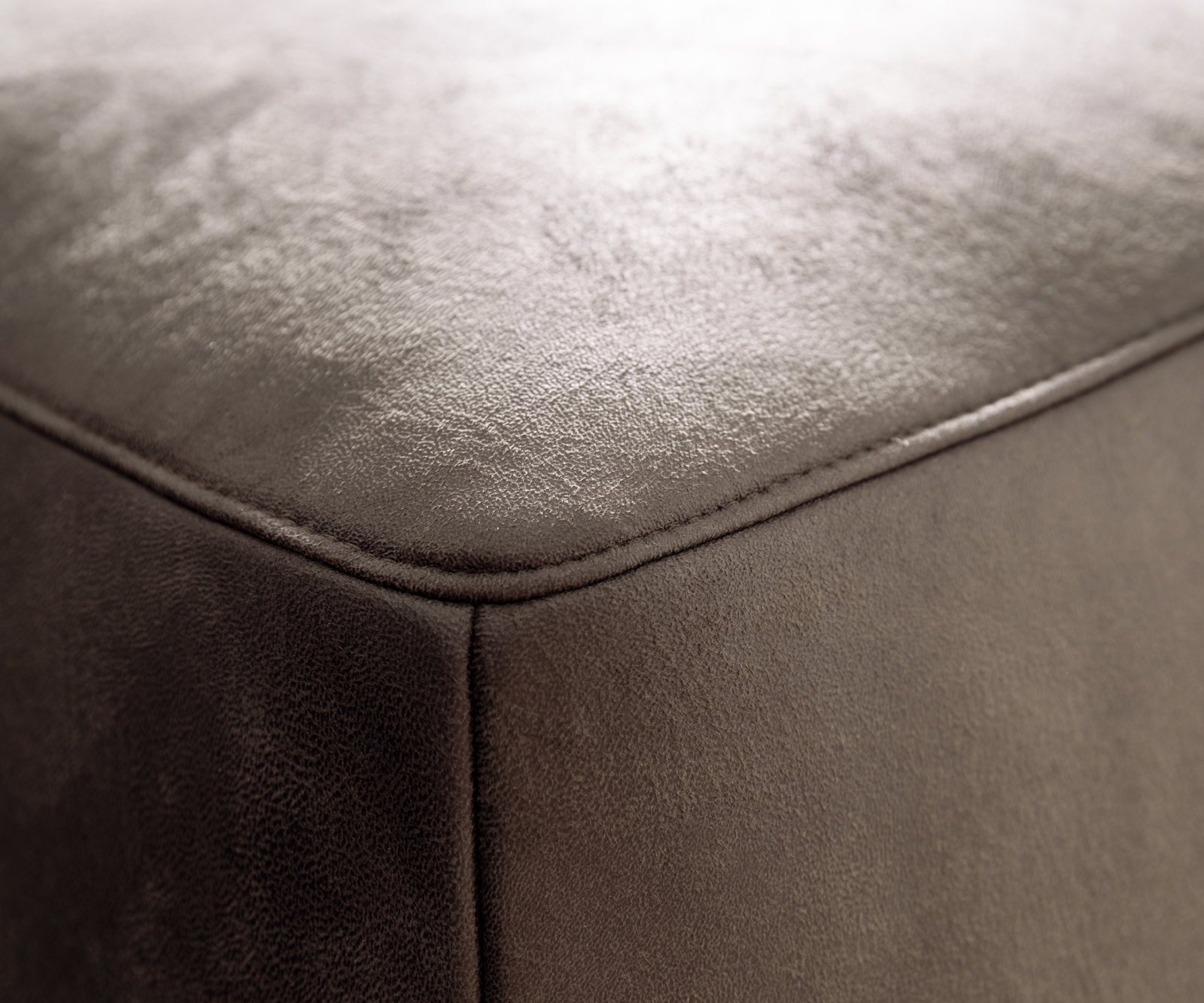 Rohová pohovka Freestyle 310x200 cm mikrovlákno taupe vintage dekorativní šev - Obrázek 5