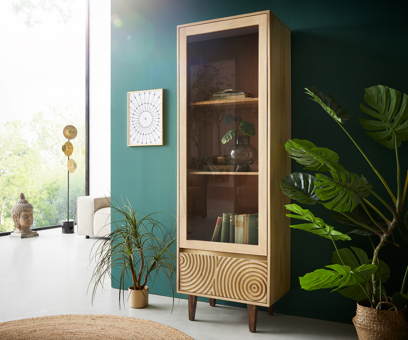Vitrína Budaya 60x165 cm mango přírodní 2 dvířka podnož čtvercová