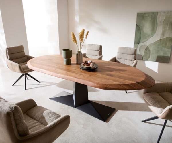 Jídelní stůl Aithon 240×105 cm akácie hnědá kovová podnož černá oválný