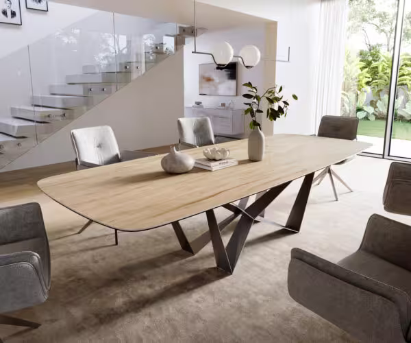 Jídelní stůl Edge Boot 300×120 cm keramika Laminam® Sabbia dubová barva Spider plochá podnož nerezová ocel grafitová