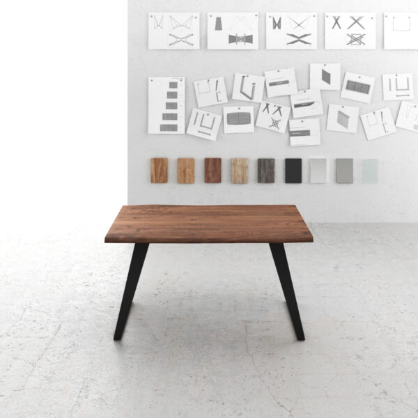 Jídelní stůl Edge 140×90 hnědá akácie kovová podnož šikmá