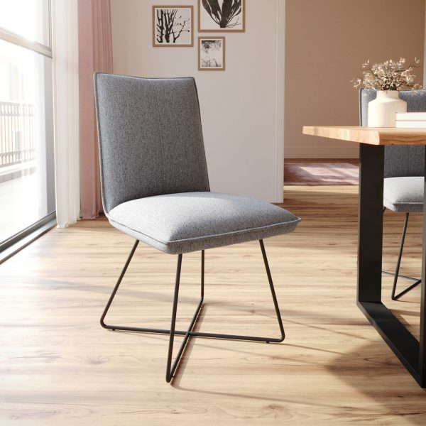 Jídelní židle Lelio-Flex podnož ve tvaru “X” černá texturovaná tkanina světle šedá