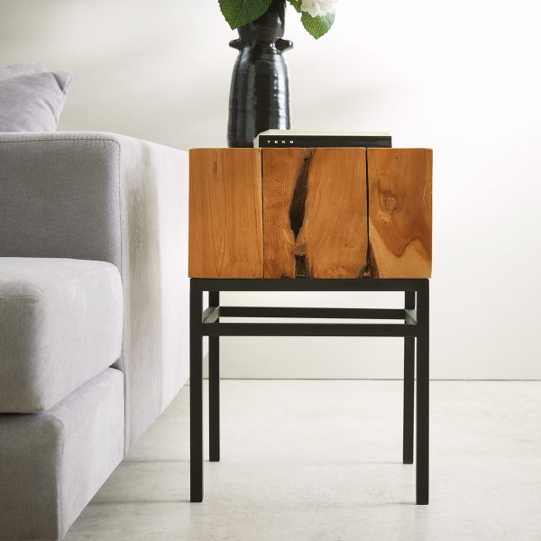 Odkládací stolek Čtverec 38×38 cm přírodní teak